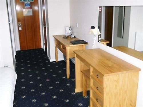 The Oakland Hotel Woodham Ferrers Exterior foto